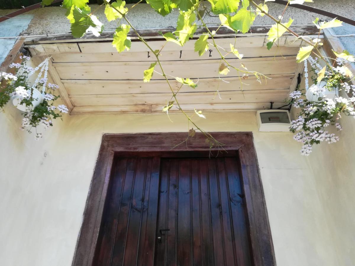 Hotel Къща Христини Kalofer Exterior foto