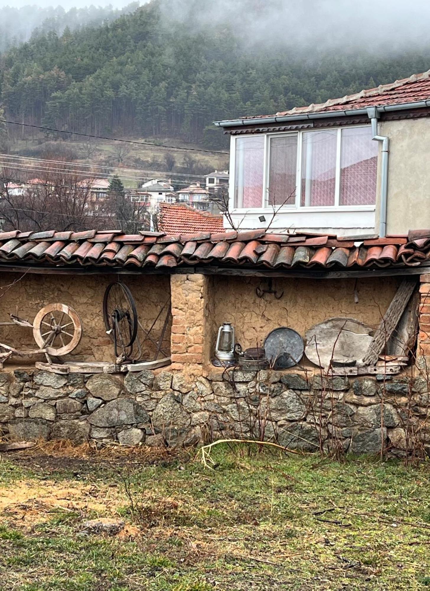 Hotel Къща Христини Kalofer Exterior foto
